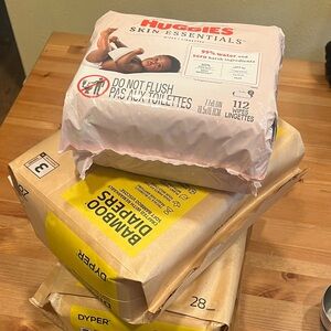 Huggies Skin Essentials Baby Wipes - White